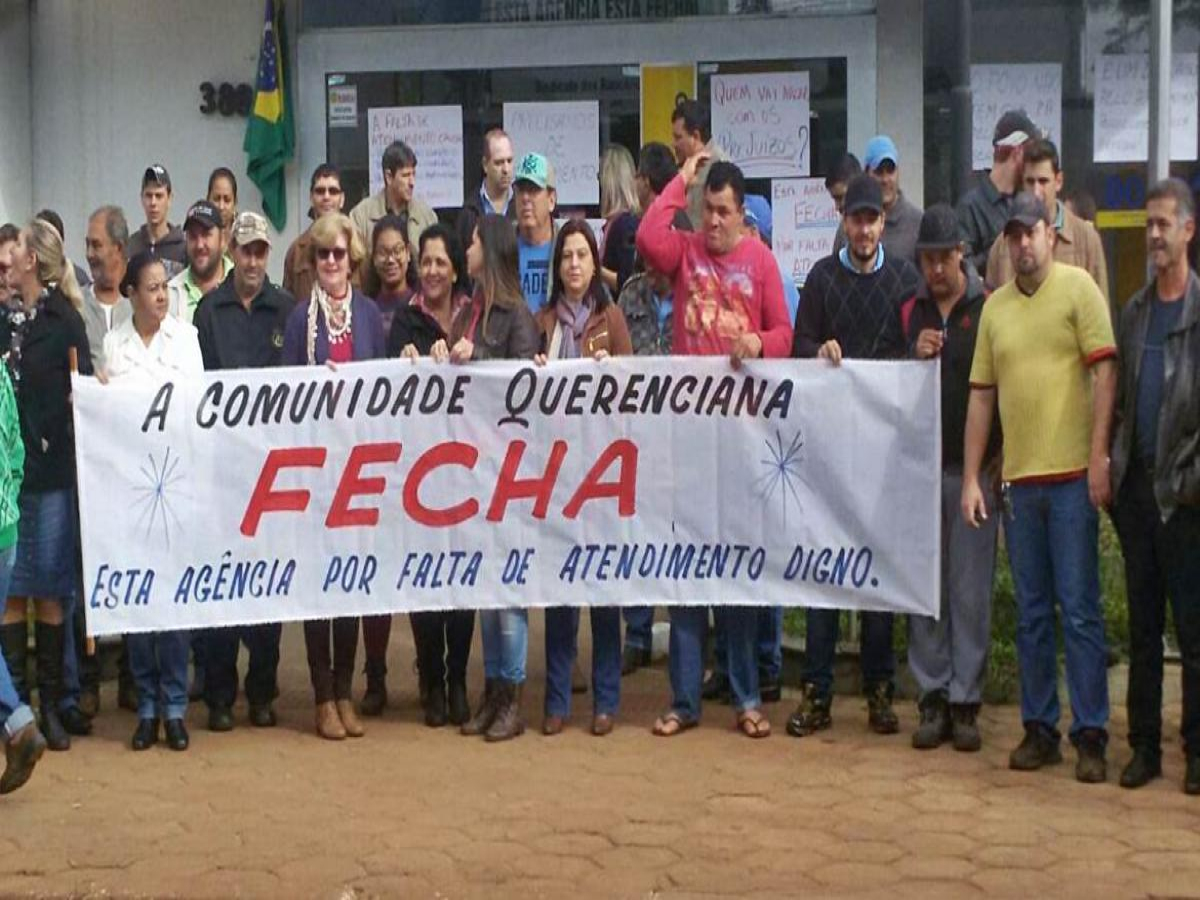 População de Querência do Norte protesta contra o fechamento de agência bancaria