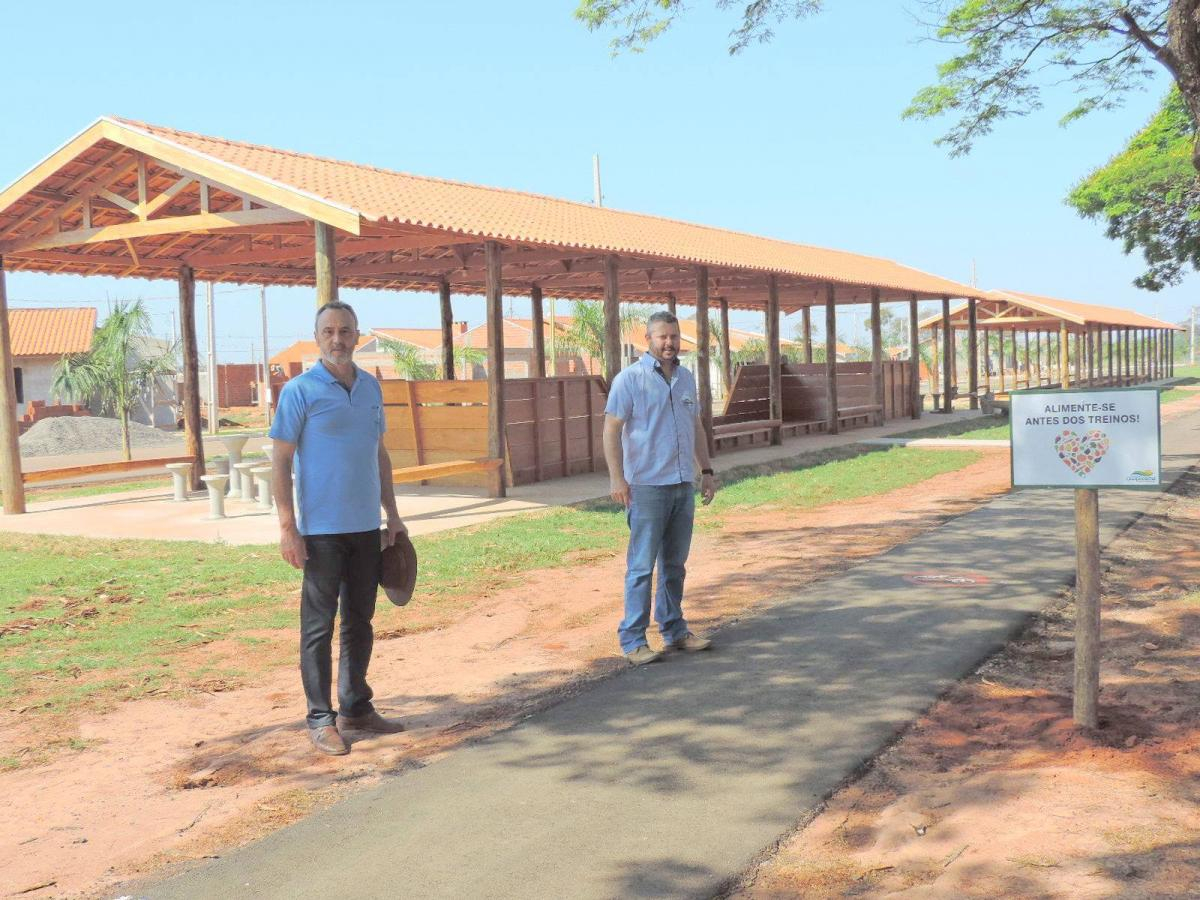 Prefeitura de Guaporema realiza melhorias na área de lazer da cidade