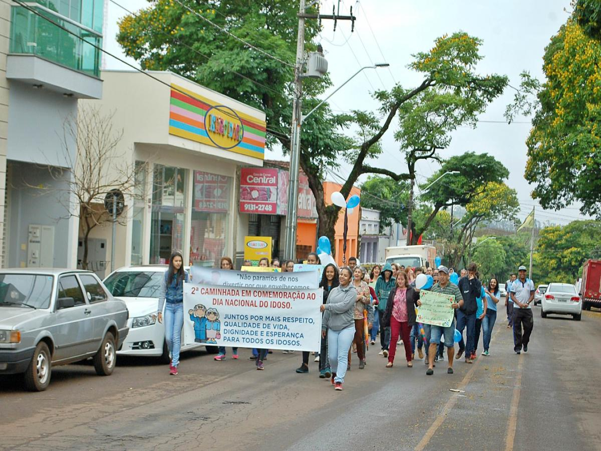 Dia nacional do idoso e comemorado com caminhada e exercícios em São Tomé