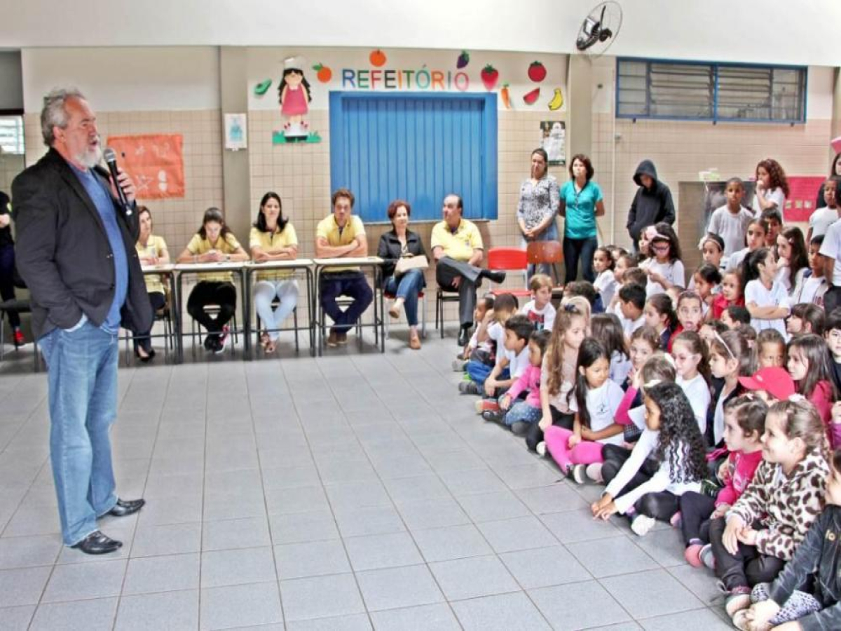 Show de Talentos movimenta a Escola Municipal Lidia Usuy Ohi