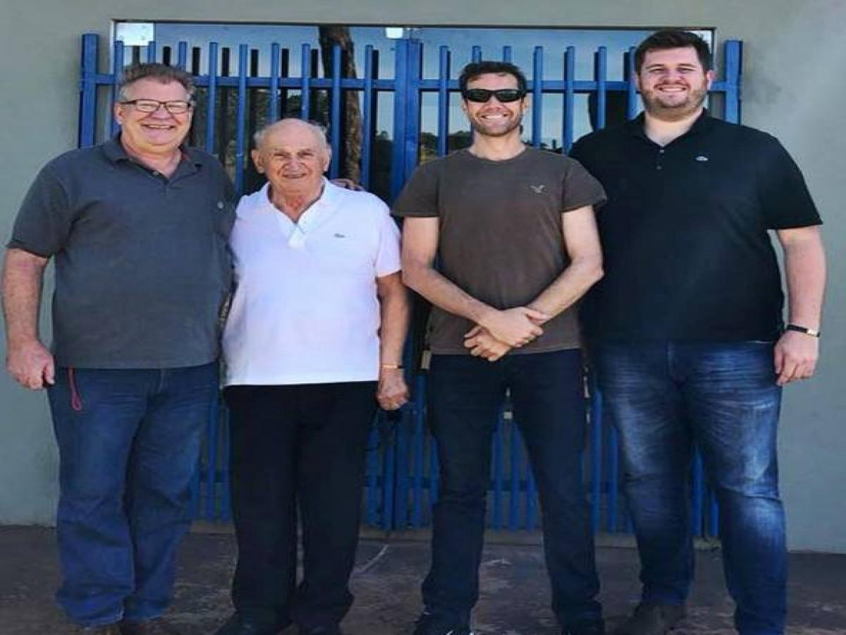 Vice-prefeito de Toledo conhece estrutura do Canil Municipal de Cianorte