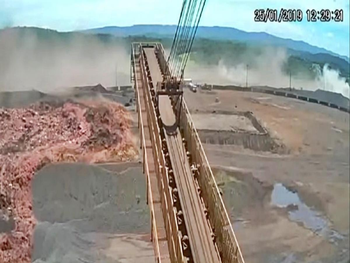 Câmera mostra o momento exato do rompimento da barragem em Brumadinho