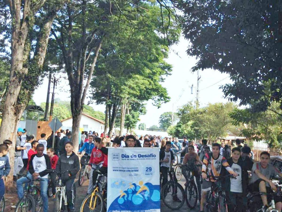 Dia do desafio movimenta funcionários de empresas e de escolas em Indianópolis