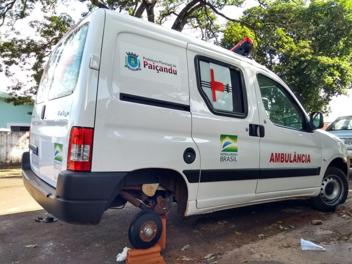 Rodas de ambulância da Prefeitura de Paiçandu são furtadas