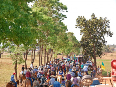 Cavalgada Ecológica reúne 300  cavaleiros em São Manoel do Paraná