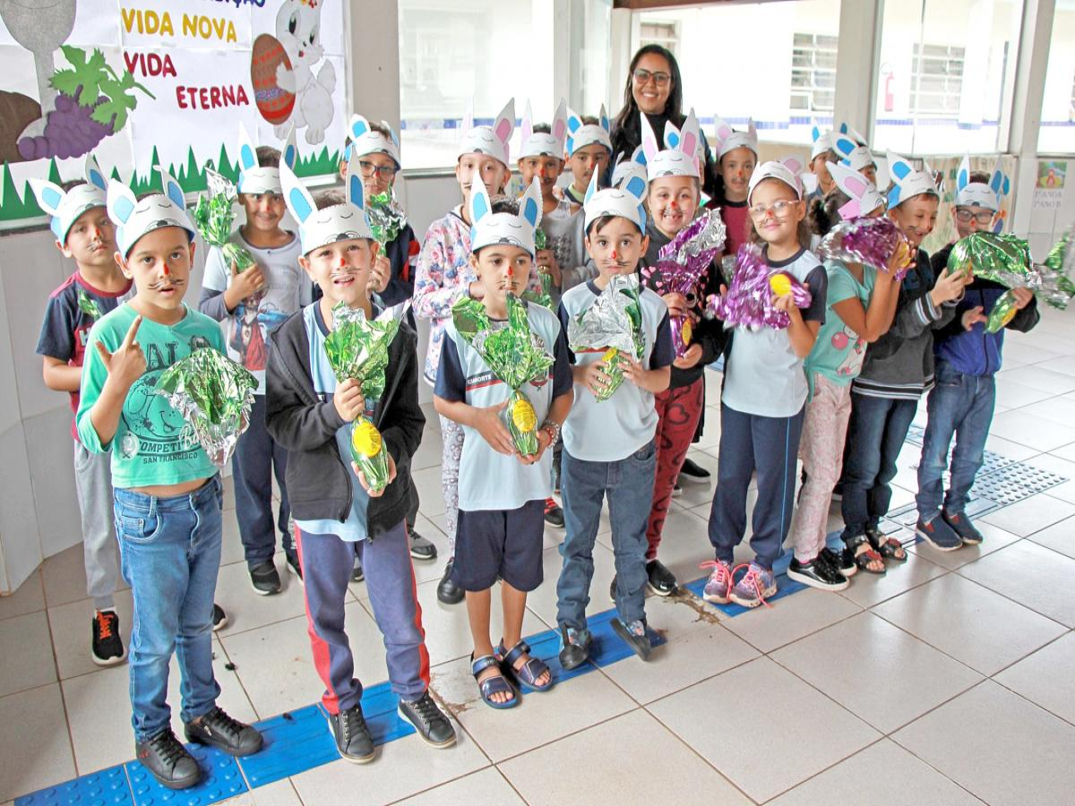 Prefeitura de Cianorte entrega ovos de páscoa aos alunos da rede municipal