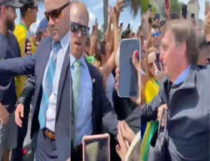 Presidente do Brasil e recebido no EUA aos gritos de