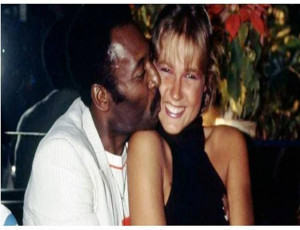 Xuxa Meneghel revelou que Pelé se vestia de mulher na hora H