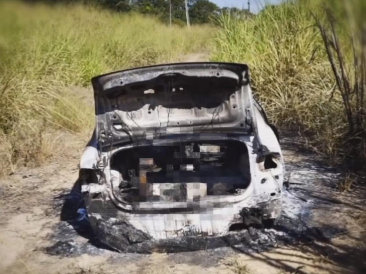 Dois corpos carbonizados são encontrados em carro incendiado na PR-323
